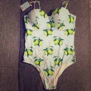 1 Piece swimsuit